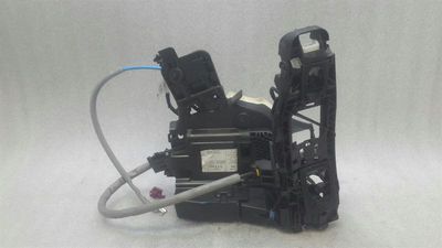 Mercedes C Klasa W205 RHD Zamek lewych drzwi A0997208501 Kierownica po prawej stronie.