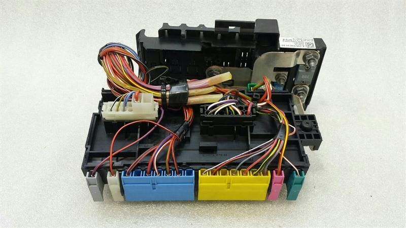 Mercedes GLA X156 Fuse Box A2465402050 Fuse Box 220 CDI