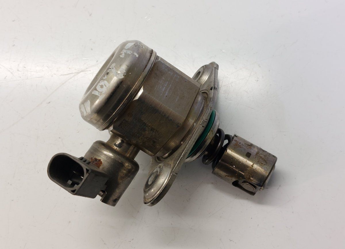 A2700700501 High pressure pump, petrol MERCEDES-BENZ B-CLASS (W246, W242) (2011-2018)