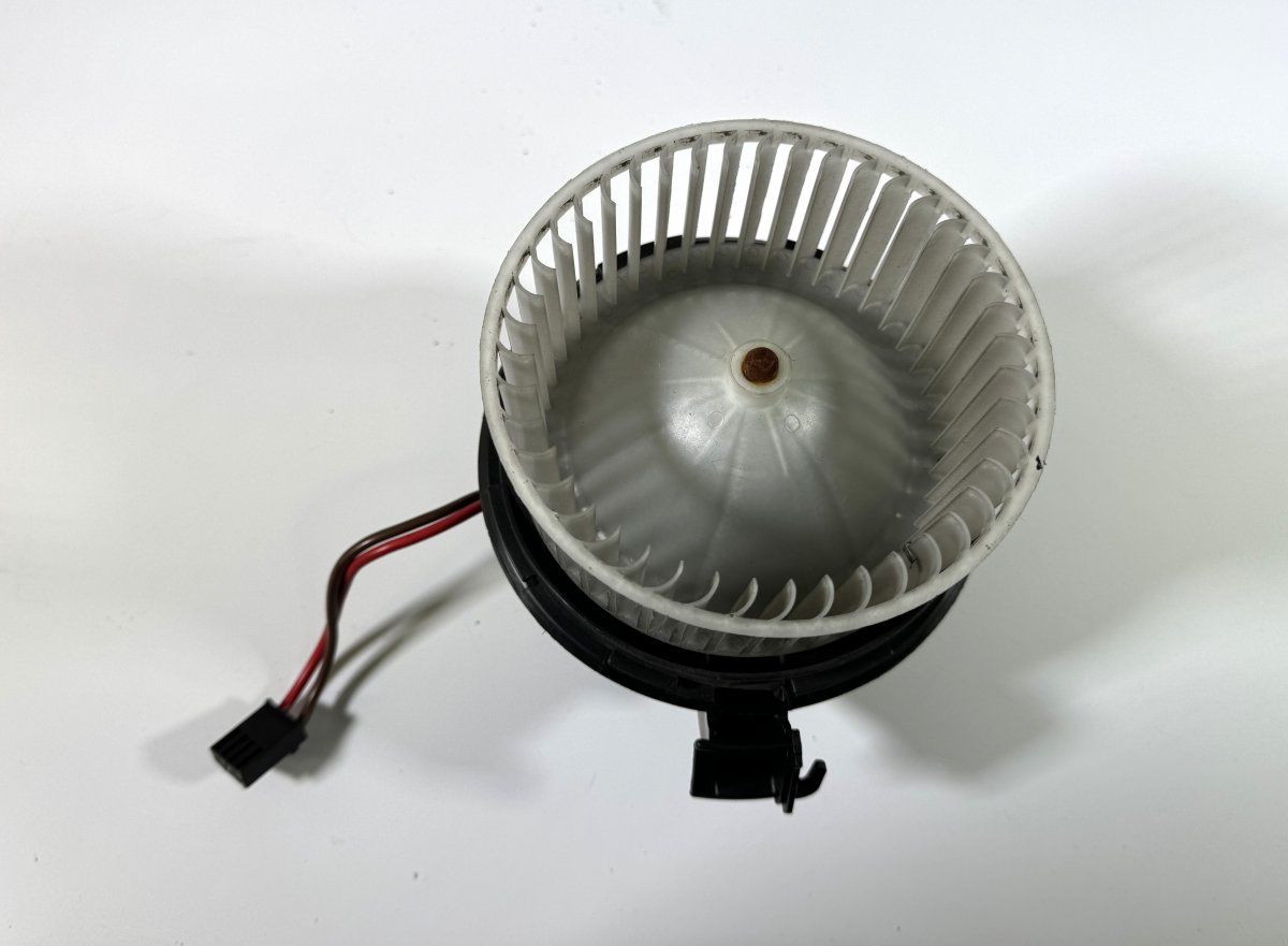 A2128200708 Heater Fan MERCEDES-BENZ E-CLASS (W212) (2009-2016)