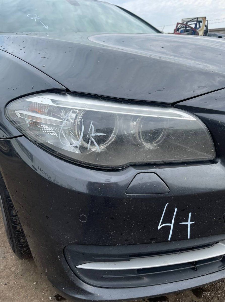 Headlight right BMW 5 (F10, F11) (2010-2017)