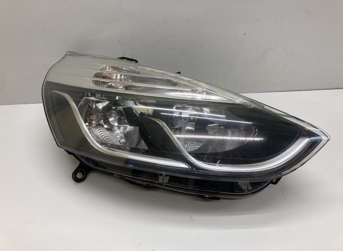260102796R Headlight right RENAULT CLIO IV / THALIA (BH, KH) (2012-2019)