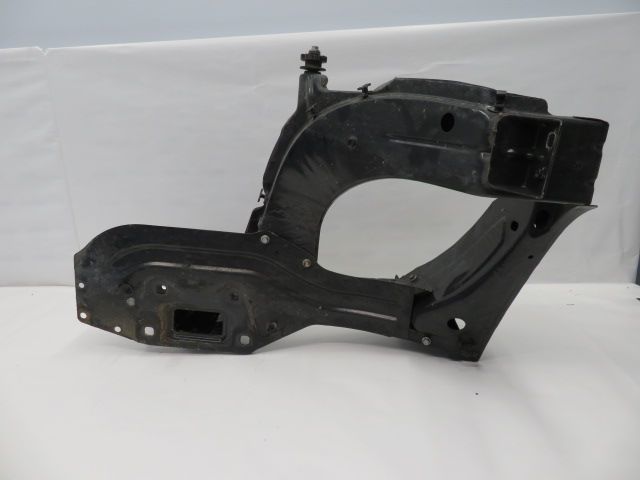 A1646200391 1646200391 A1646201931 Headlight Mounting Left MERCEDES-BENZ ML-CLASS (W164) (2005-2011)