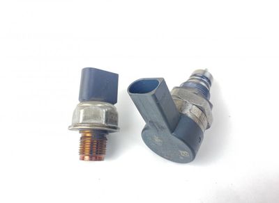 0281006254 55PP2801 55PP28-01 0281006253 Fuel pressure regulator set PORSCHE CAYENNE II (2010-2017)