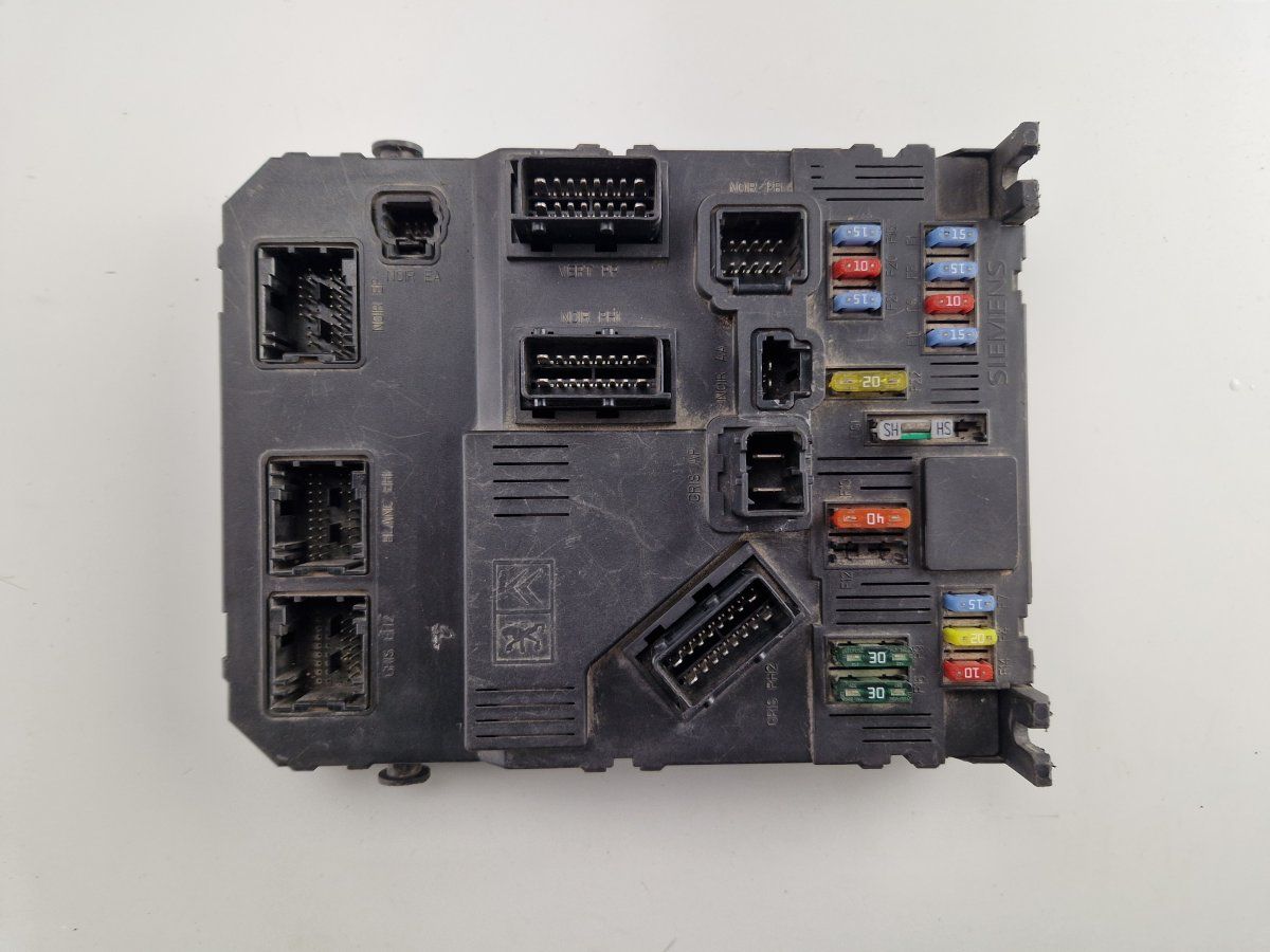 9653667680 Fuse box CITROËN BERLINGO III (2008-2018)