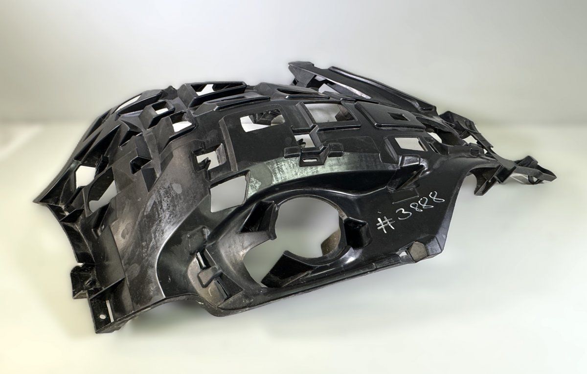 A4478800316 Front Bumper bracket on fender right MERCEDES-BENZ VITO / V-CLASS (W447) (2014-)