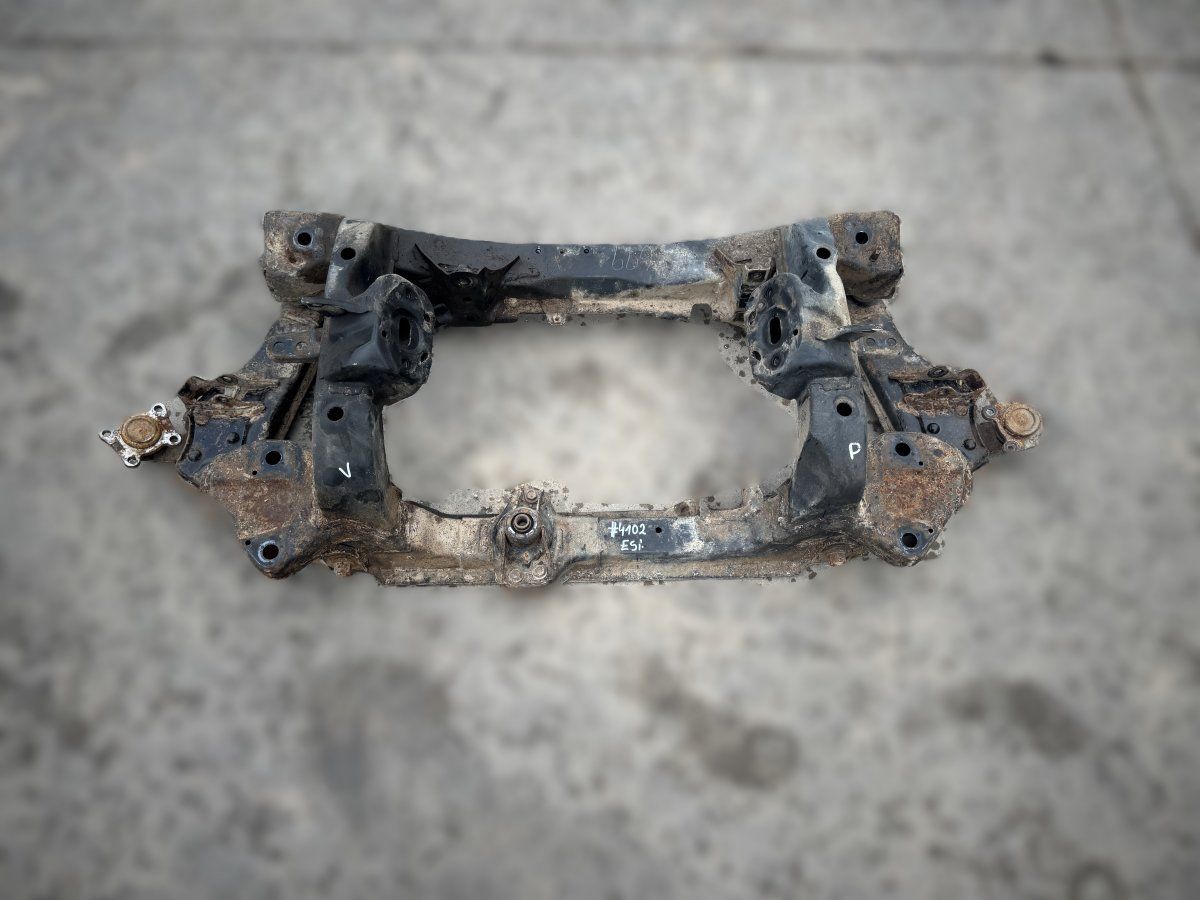 5121026021 Front Axle Beam TOYOTA HIACE / GRANVIA (XH10, XH20) (1995-2004)