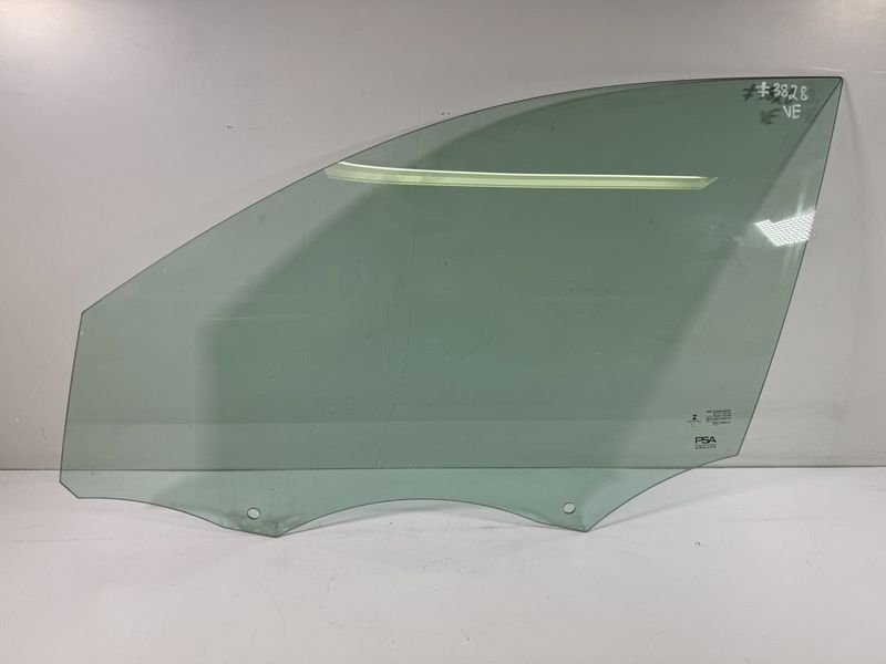 9832846480 Door window glass front left CITROËN C4 III / X (C41) (2020-)