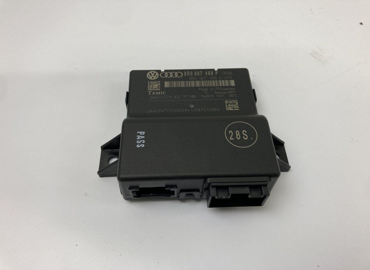 8R0907468P 8R0907468D 2840747711300 Central gateway module AUDI A5 (B8) (2007-2016)