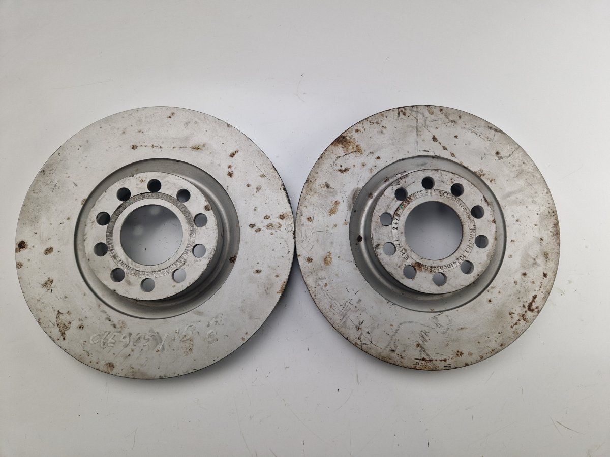 4B3615301 Brake disc front left AUDI A6 / A6 ALLROAD (C5) (1997-2005)