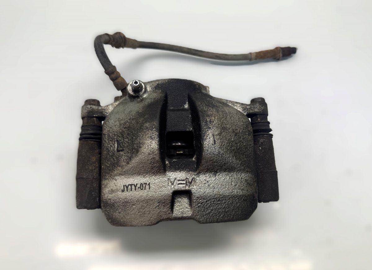 4775026132 Brake caliper Front  left TOYOTA HIACE / GRANVIA (XH10, XH20) (1995-2004)