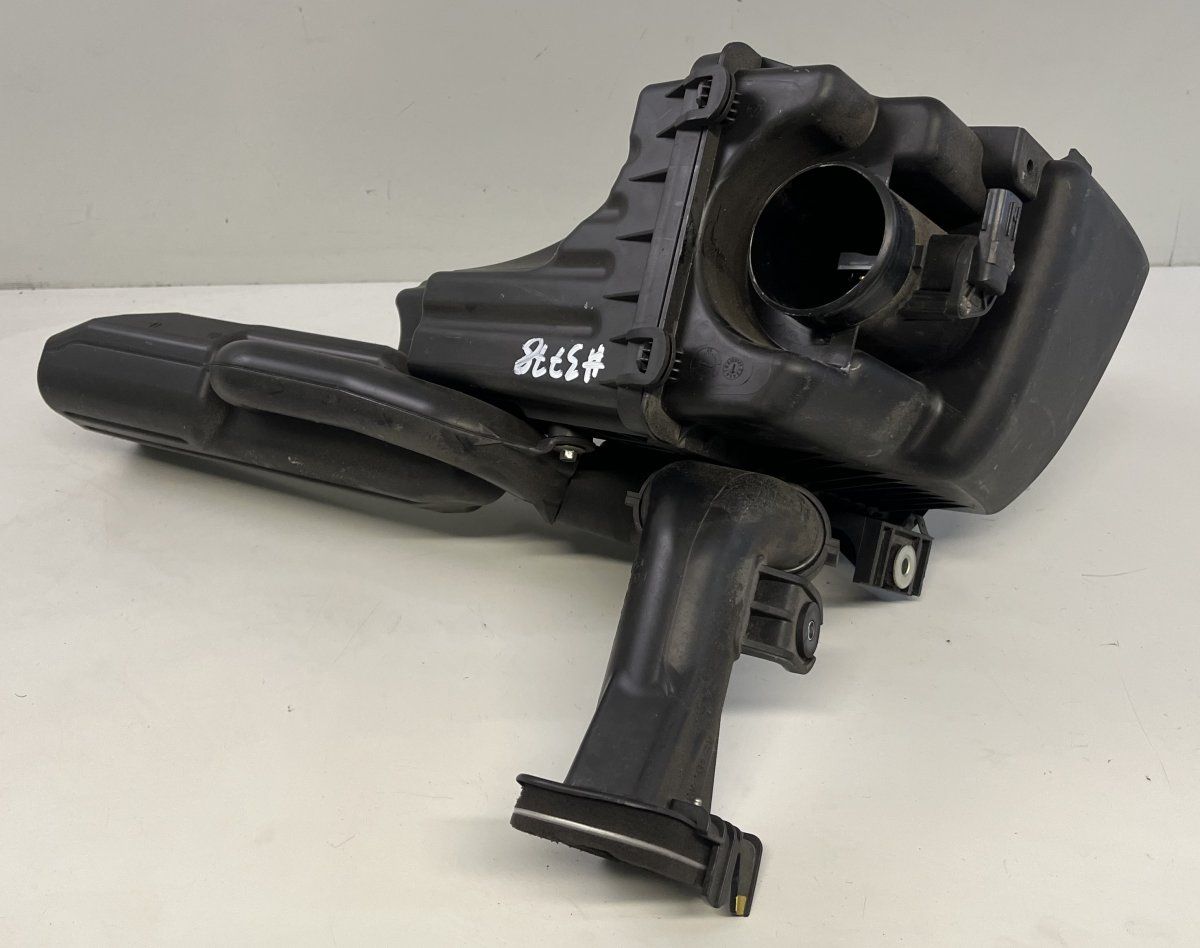 PE2513195 PE25133AX Air Cleaner (filter box) MAZDA 5 (CW) (2010-2018)