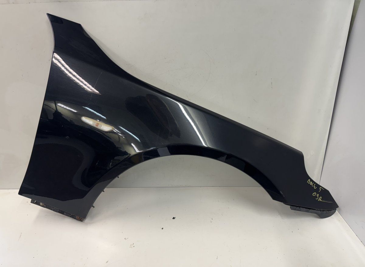 41357111430 7111430 Fender Front Right BMW 5 (E60, E61) (2003-2010)