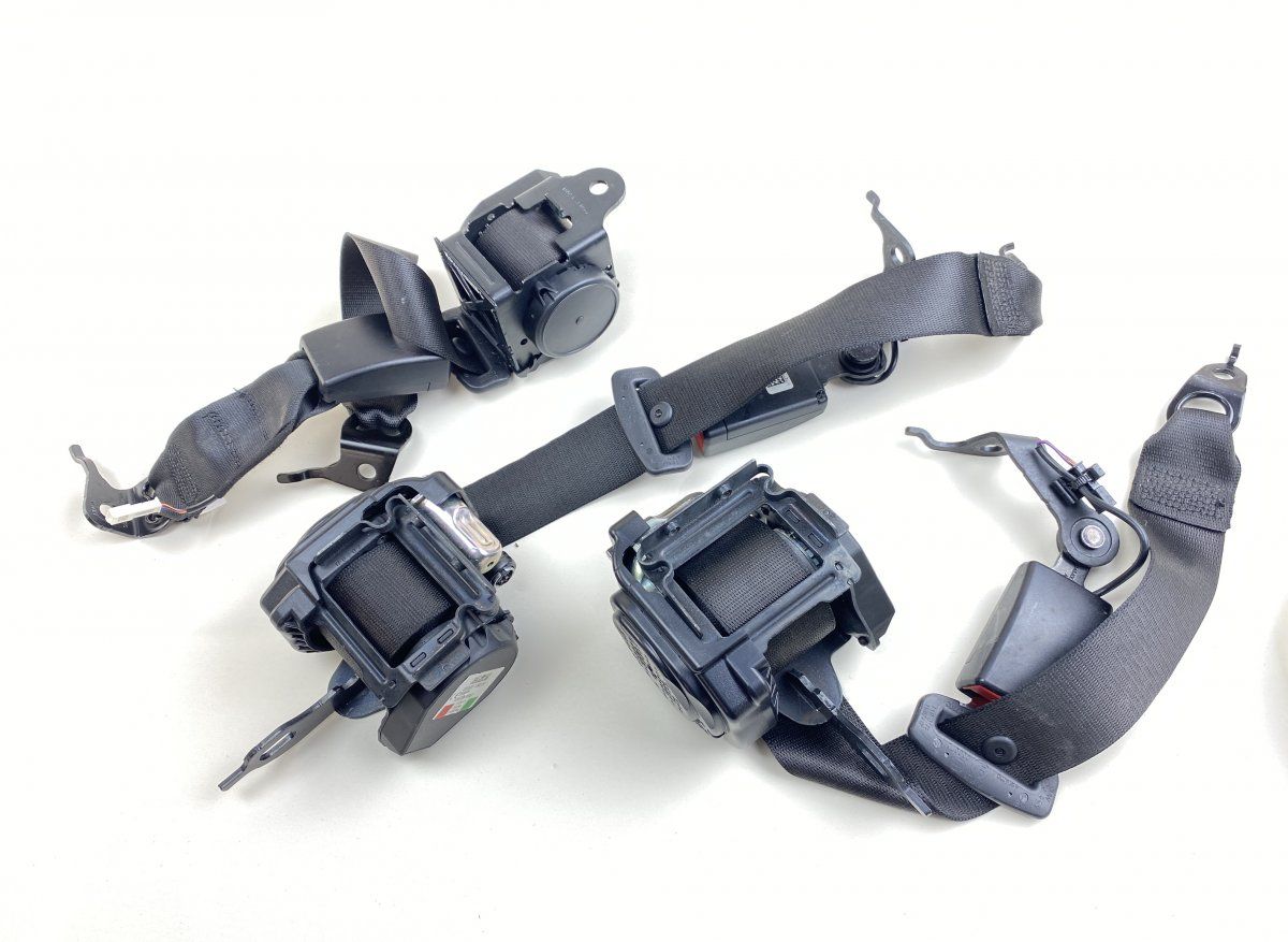 72117429999 72117430050 Seat Belt Set BMW 5 (G30, G31) (2016-2024)