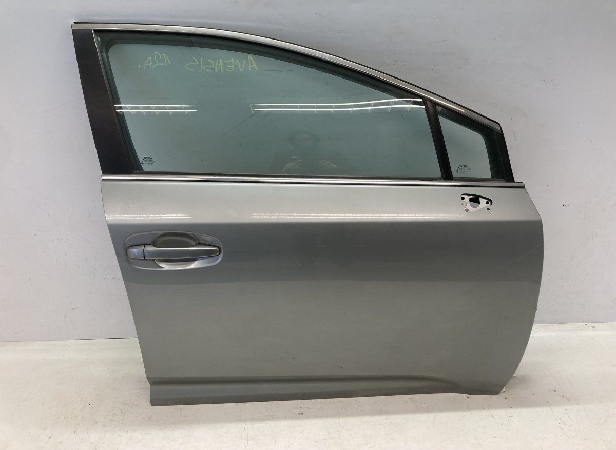 6700105070 Door Front Right TOYOTA AVENSIS (T270) (2009-2018)