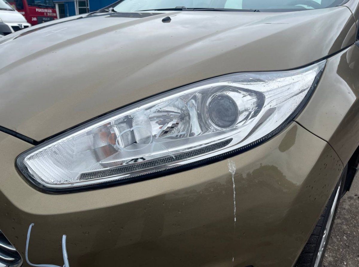 Headlight left FORD FIESTA VI (2008-2017)