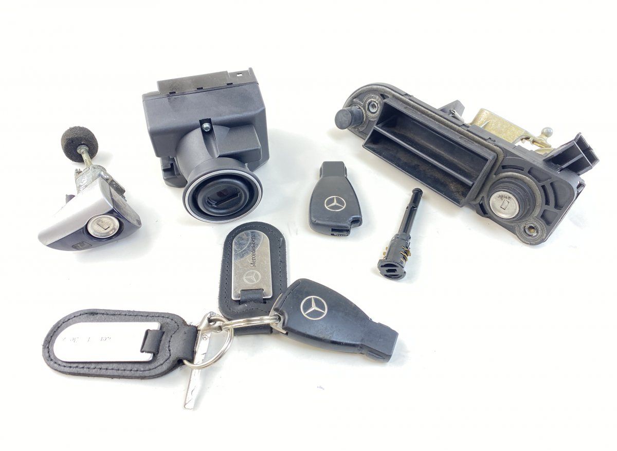 A2305452308 Ignition switch lock (ignition barrel) MERCEDES-BENZ SL-CLASS (R230) (2001-2012)