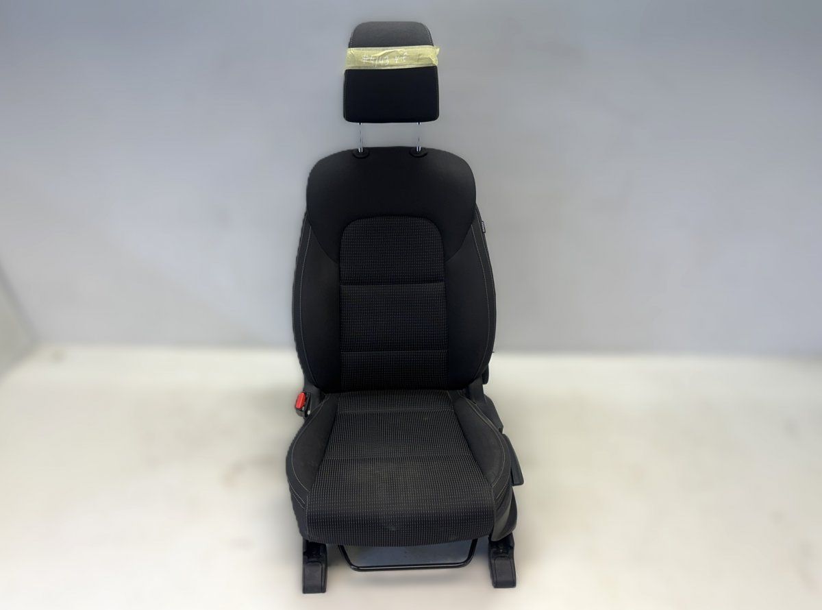 Front seat left KIA SPORTAGE IV (QL) (2015-2021)