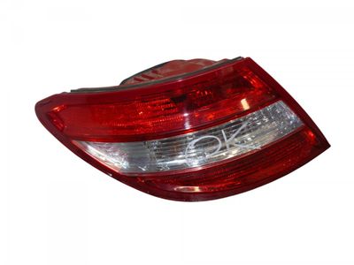 11B748 Tail light left MERCEDES-BENZ C-CLASS (W204) (2007-2013)