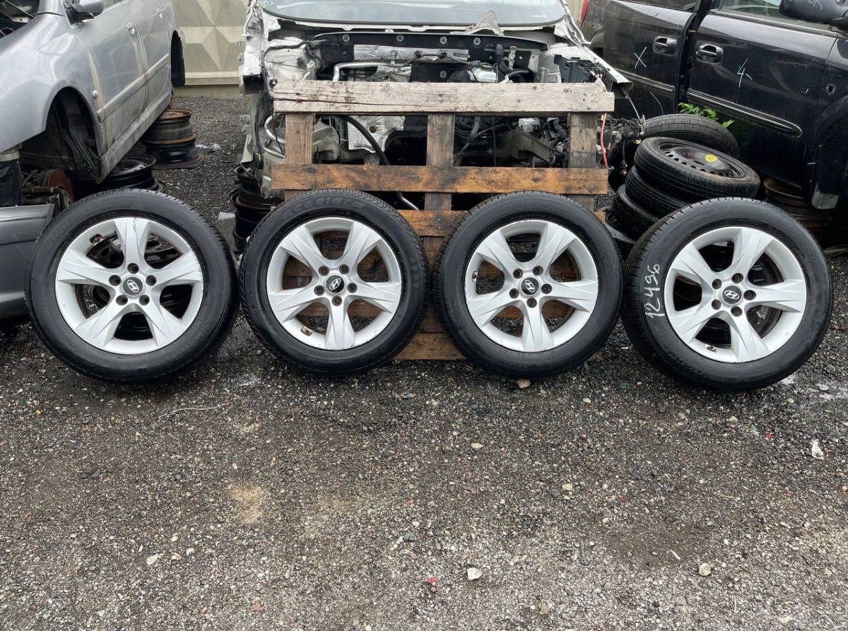 7JX16 ET40 D67.1 5X114.3 Rim set With Tyres 4 pcs HYUNDAI i40 (VF) (2011-2019)