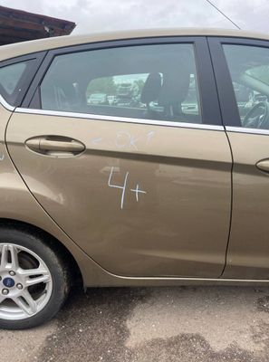 Aizmugurējās labās durvis FORD FIESTA VI (2008-2017)