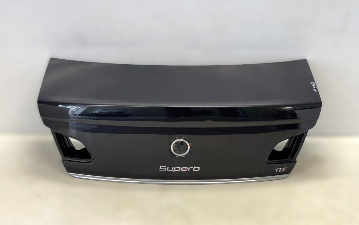 3T5827025A Bootlid / tailgate SKODA SUPERB II (3T4, 3T5) (2008-2015)