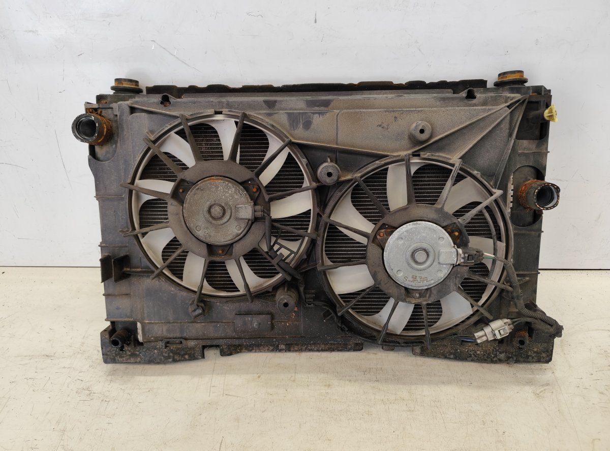 1640037230 4221341041 1671137060 Radiator set TOYOTA PRIUS III (XW30) (2009-2015)