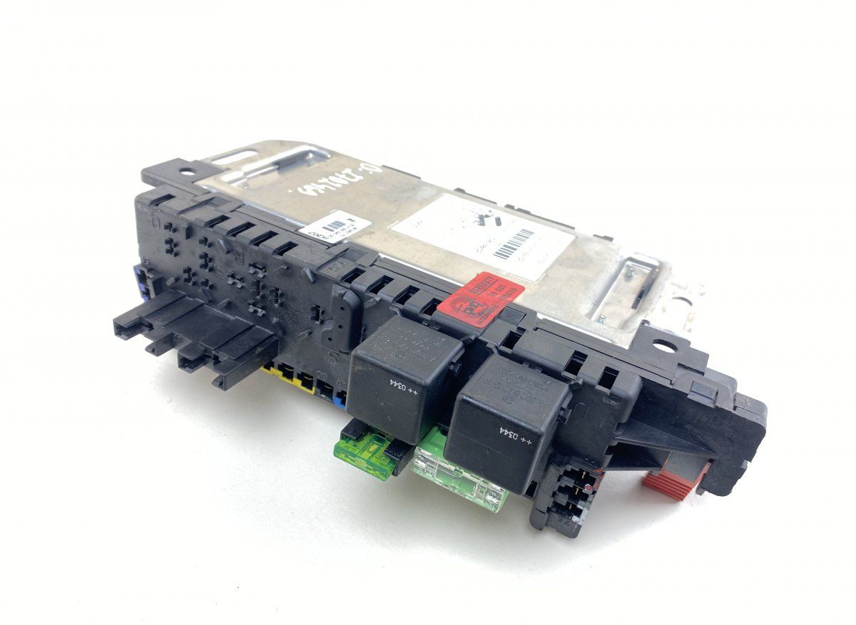 05045139 05045135 05045131 Fuse box MERCEDES-BENZ SL-CLASS (R230) (2001-2012)