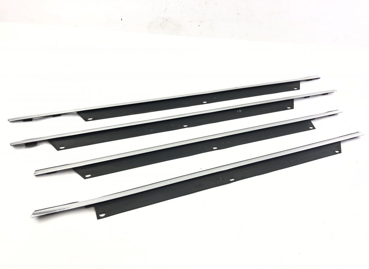 4L0853283C Door Window moulding Front Left AUDI Q7 (4L) (2006-2015)