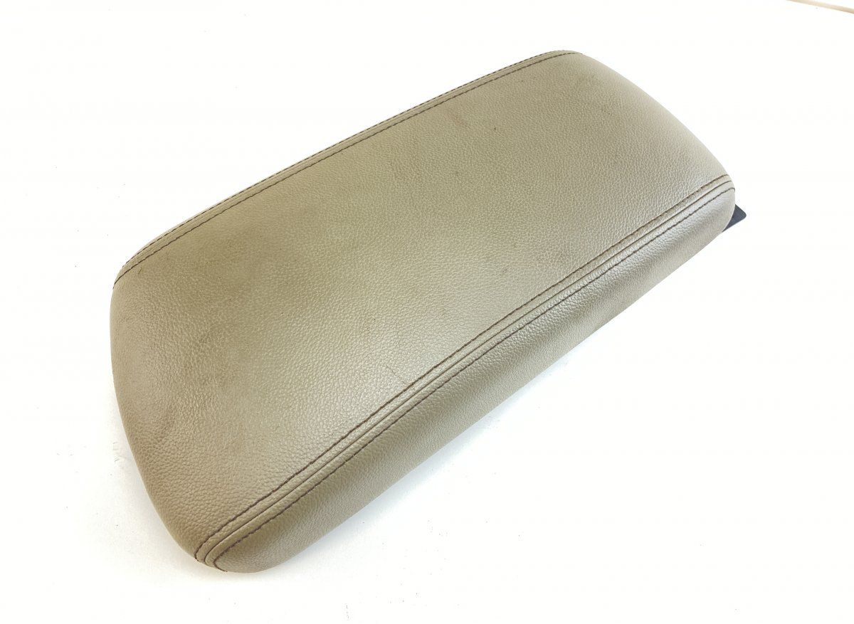 84660D4000 Armrest cover front KIA OPTIMA IV (JF) (2015-2020)