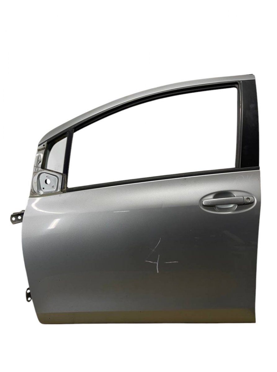 Door Front Left TOYOTA YARIS II (XP90) (2005-2013)