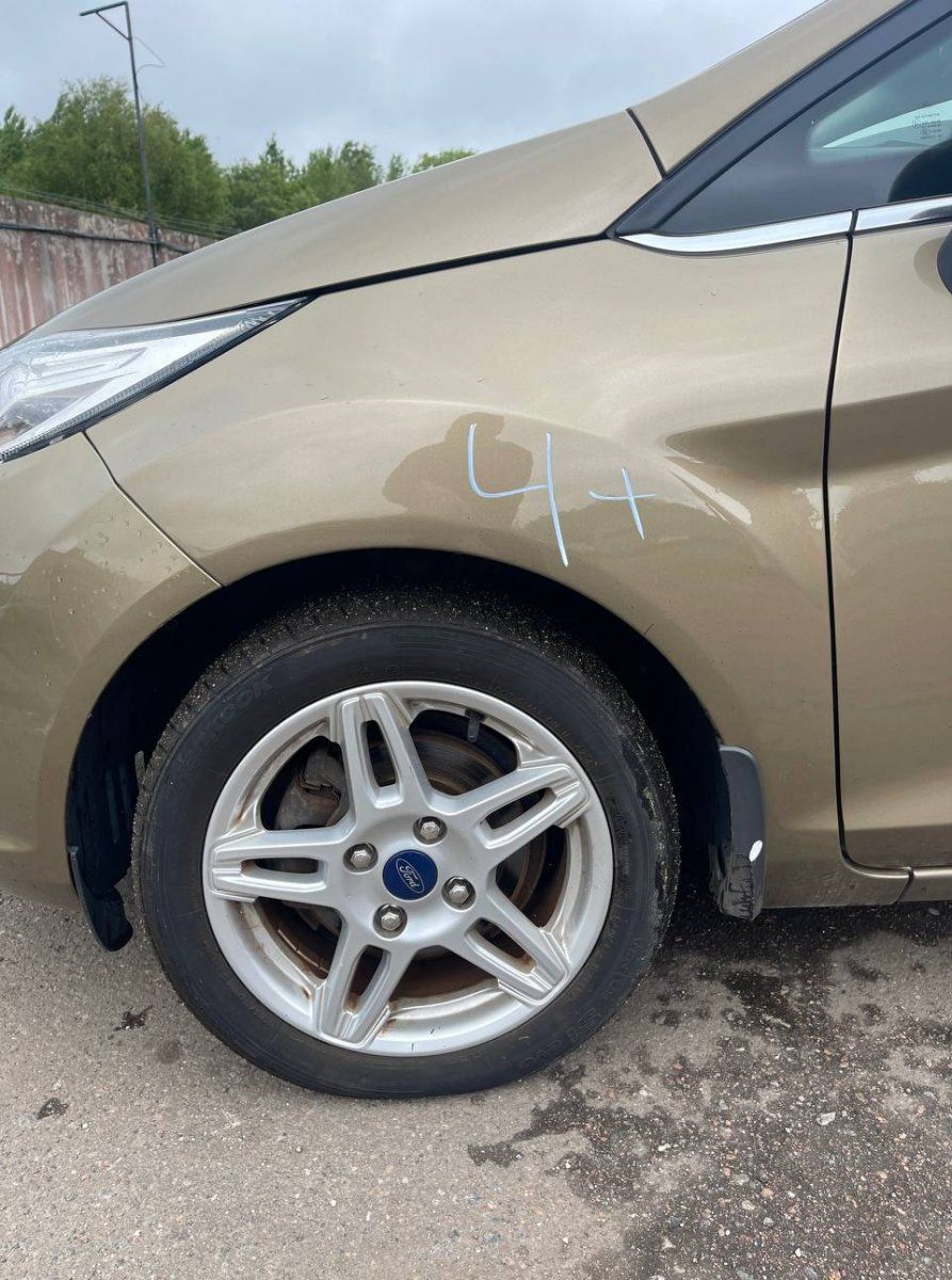 Fender Front Left FORD FIESTA VI (2008-2017)