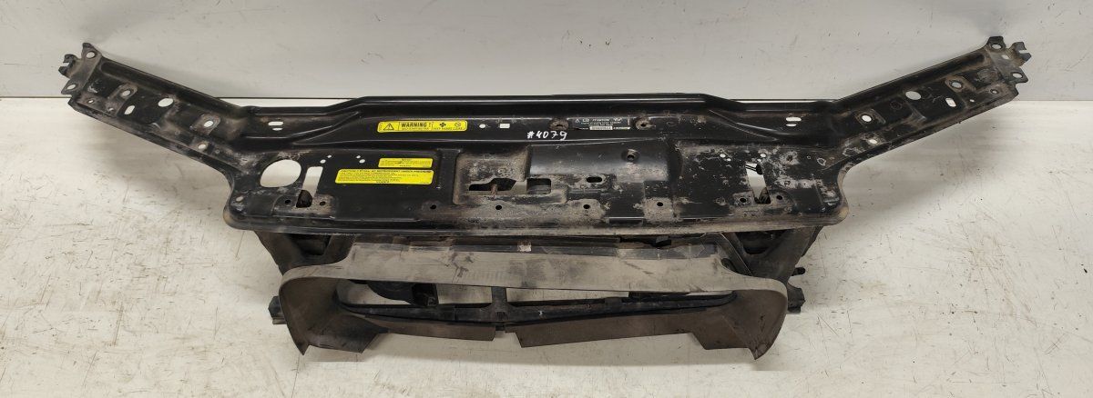 9454401 30734536 Front panel VOLVO V70 II / XC70 I (P80) (2000-2007)