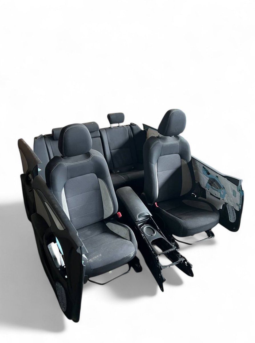 Set Of Seats TOYOTA AVENSIS (T270) (2009-2018)