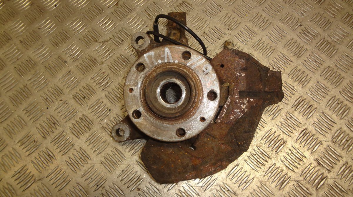 364693 Wheel bearing housing front left CITROËN JUMPY II (2007-2016)