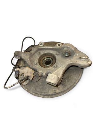 A2053500241 Корпус на колесен лагер заден десен MERCEDES-BENZ C-CLASS (W205) (2013-2021)