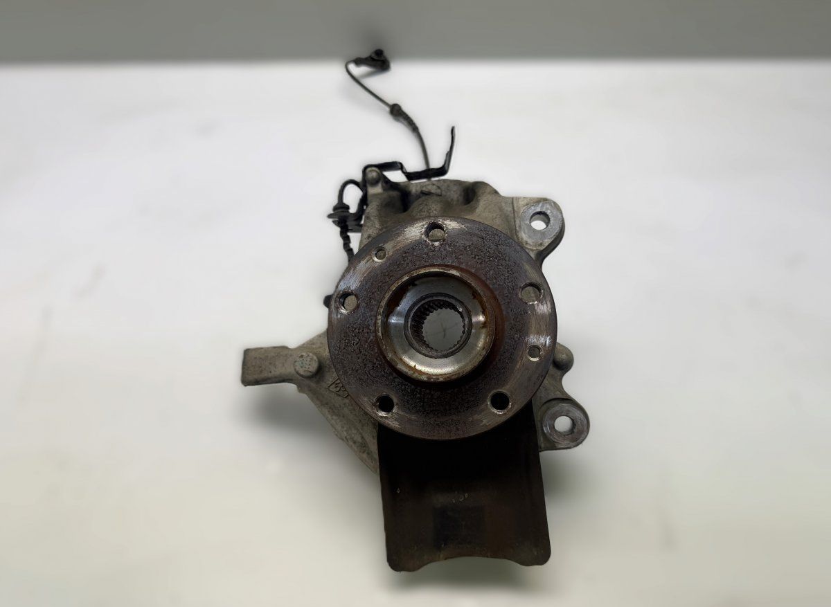 400100952R Wheel bearing housing front right RENAULT TALISMAN (L2M, KP) (2013-2022)