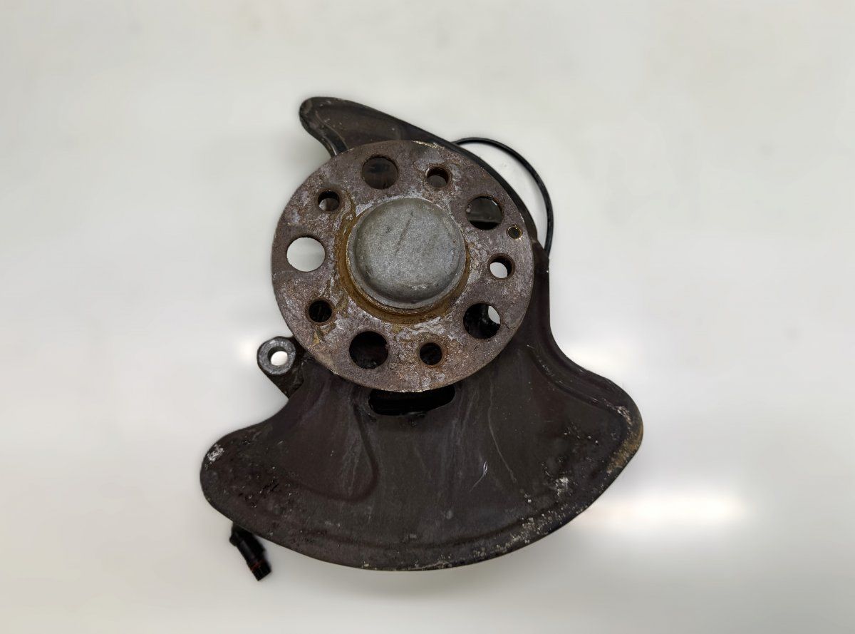 A2043320201 Wheel bearing housing front right MERCEDES-BENZ E-CLASS Coupe (C207) (2009-2016)