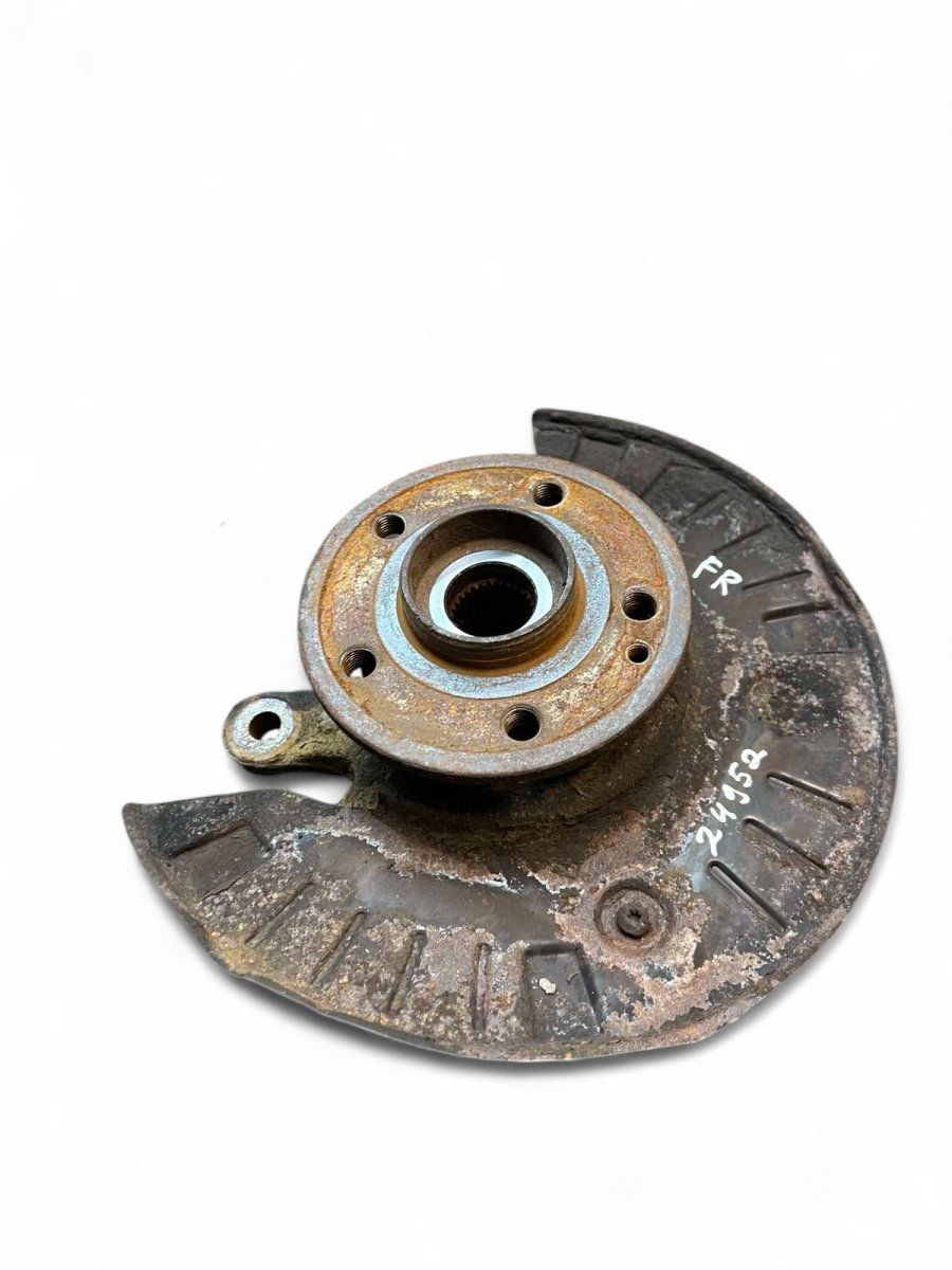 A6393300732 A6393301332 Wheel bearing housing front right MERCEDES-BENZ VITO / VIANO (W639) (2003-2014)