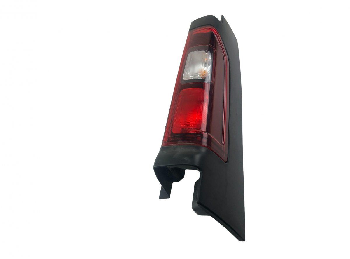 265504656R Tail light, right OPEL VIVARO B (2014-2018)