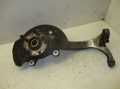 Riteņa gultņa korpuss priekšējais kreisais AUDI A8 (4E) (2002-2010)