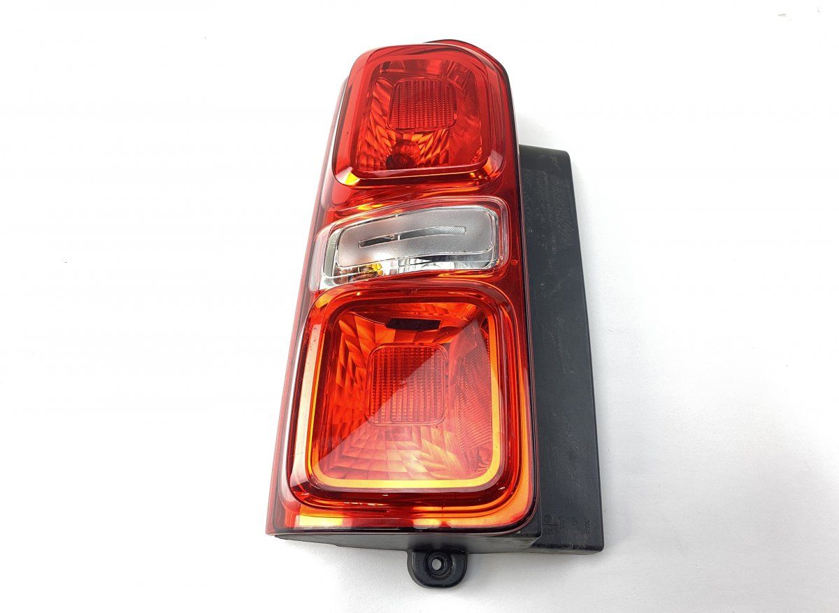 9808243180 Tail light left CITROËN JUMPY III (2016-)