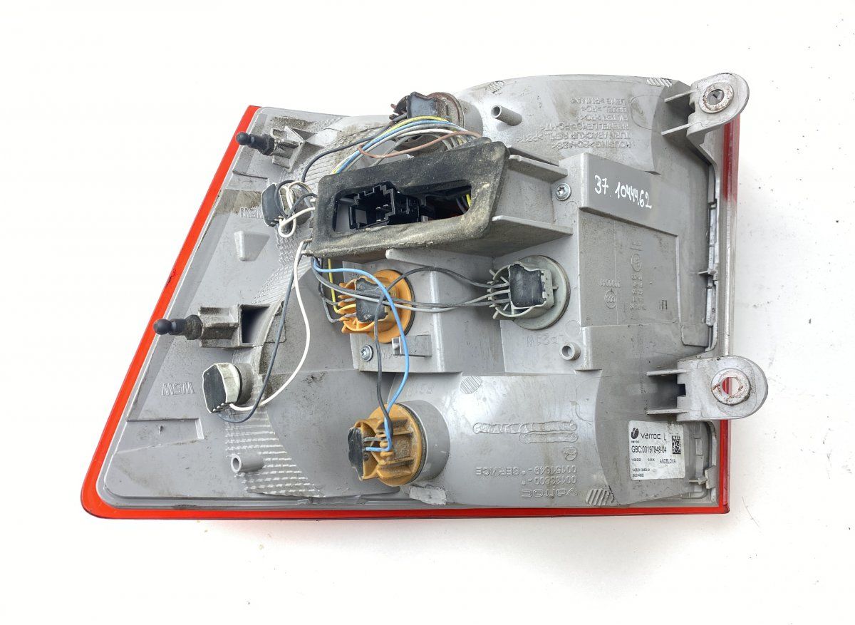 5E9945111 Tail light left SKODA OCTAVIA III (5E) (2012-2019)