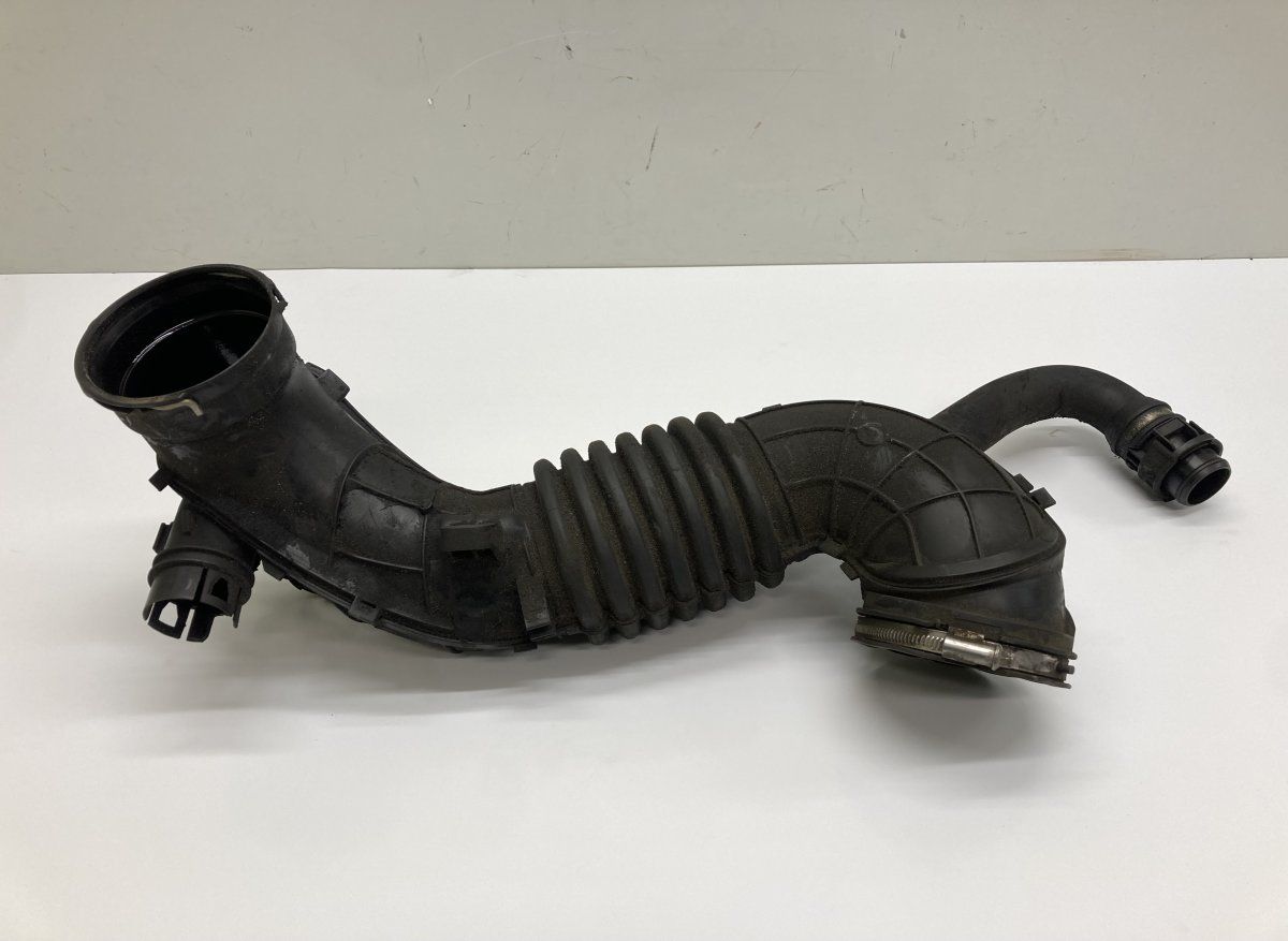 13717810745 7810745 Turbocharger air inlet Pipe BMW 1 (F20, F21) (2011-2019)