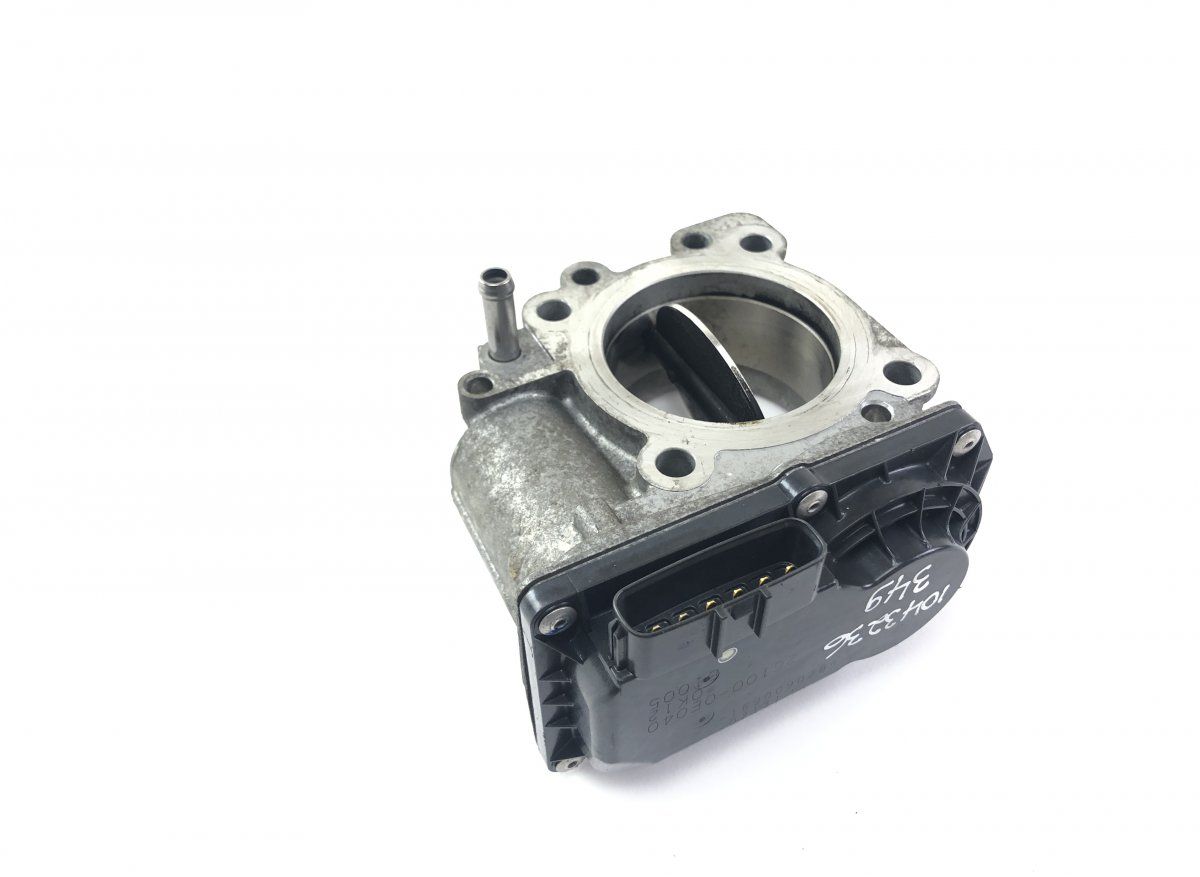 261000E040 Throttle body TOYOTA HILUX VIII (AN110, AN120, AN130) (2015-)