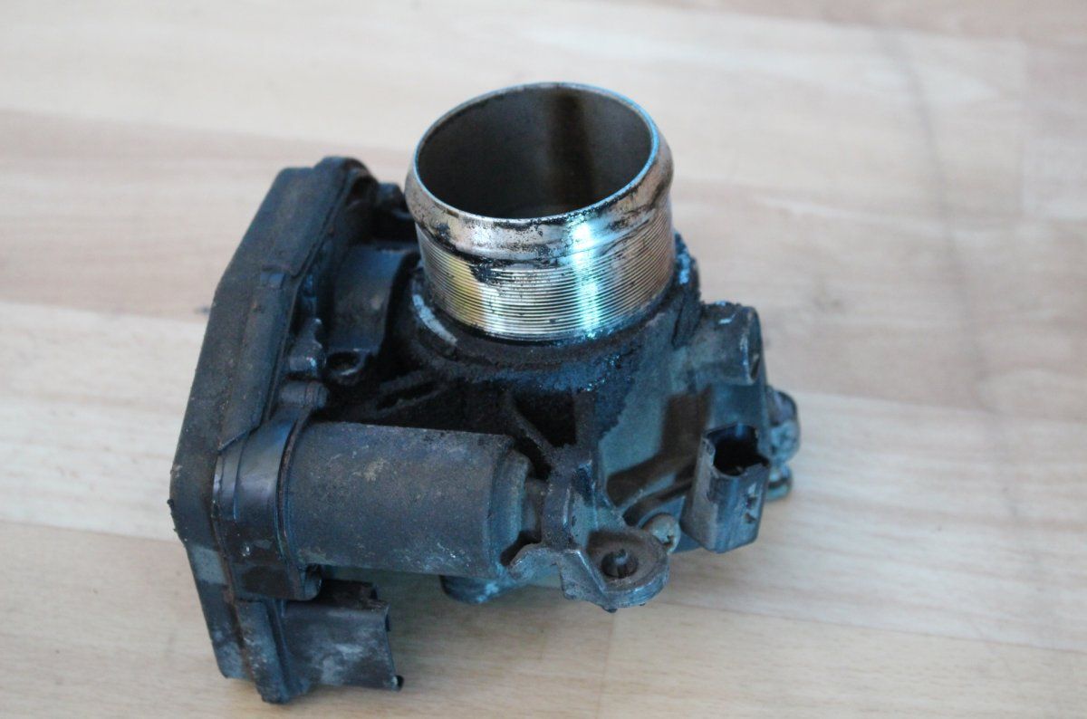 Throttle body LAND ROVER FREELANDER II (FA) (2006-2015)