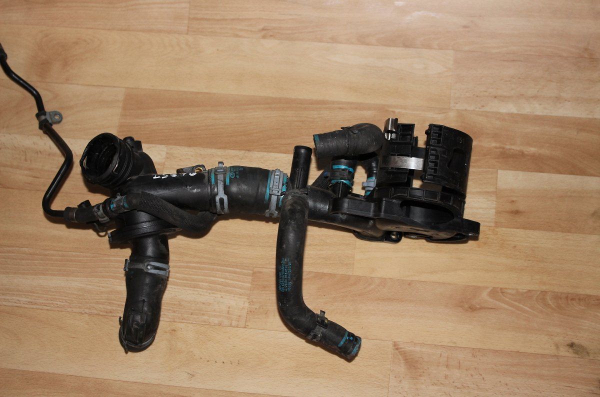 Thermostat housing MERCEDES-BENZ E-CLASS (W212) (2009-2016)