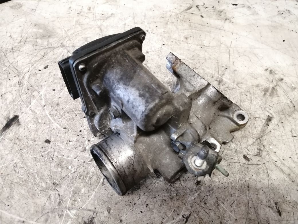 Throttle body TOYOTA AURIS (E15) (2006-2012)