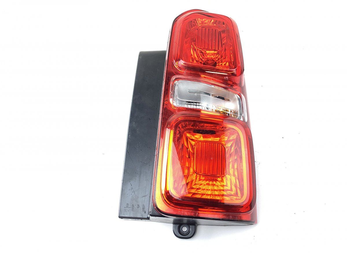 9808243080 Tail light, right PEUGEOT EXPERT Van (V_) (04.16-)