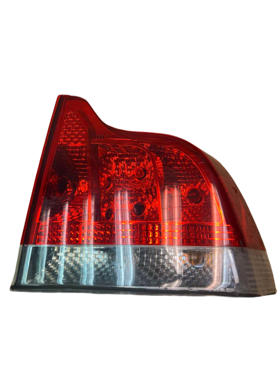 30655370 Tail light, right VOLVO S60 I (RS) (2000-2010)